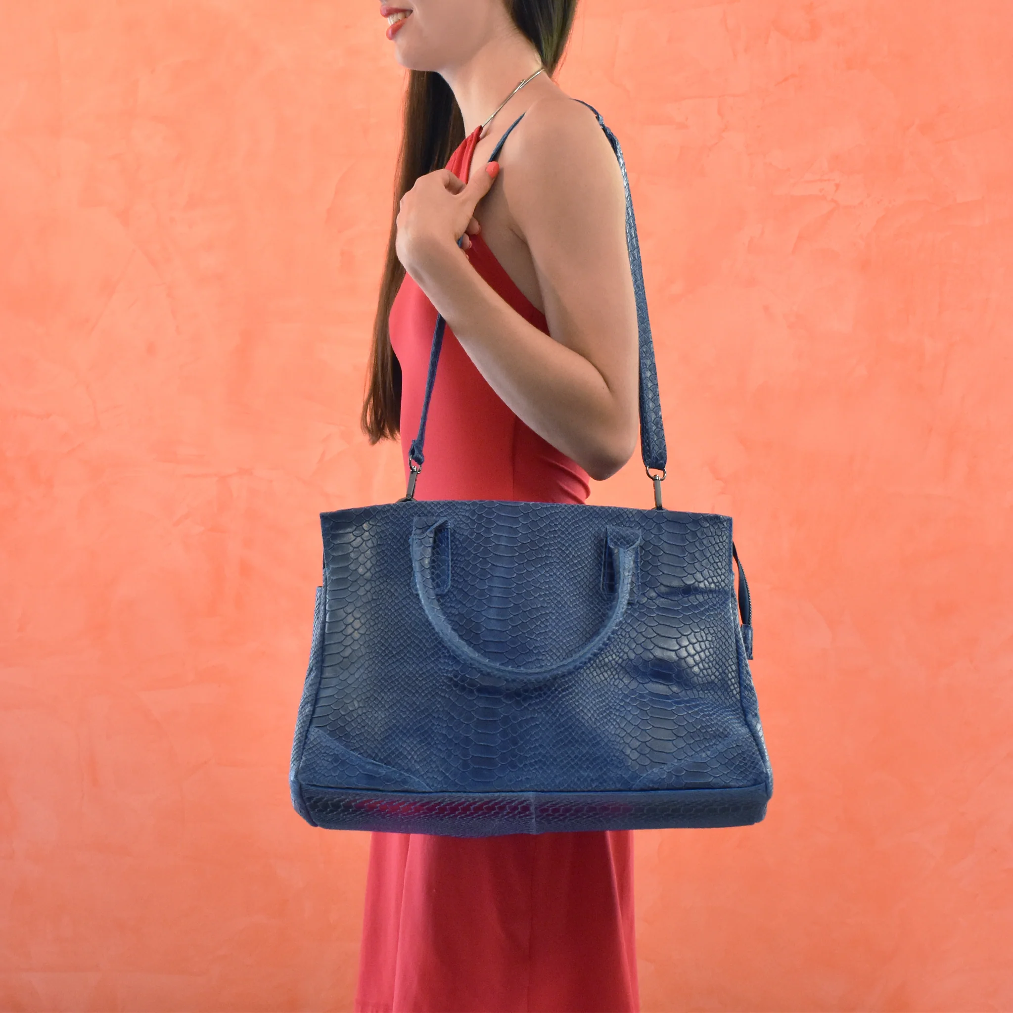 Borsa morbida in pelle - blu - Image 6