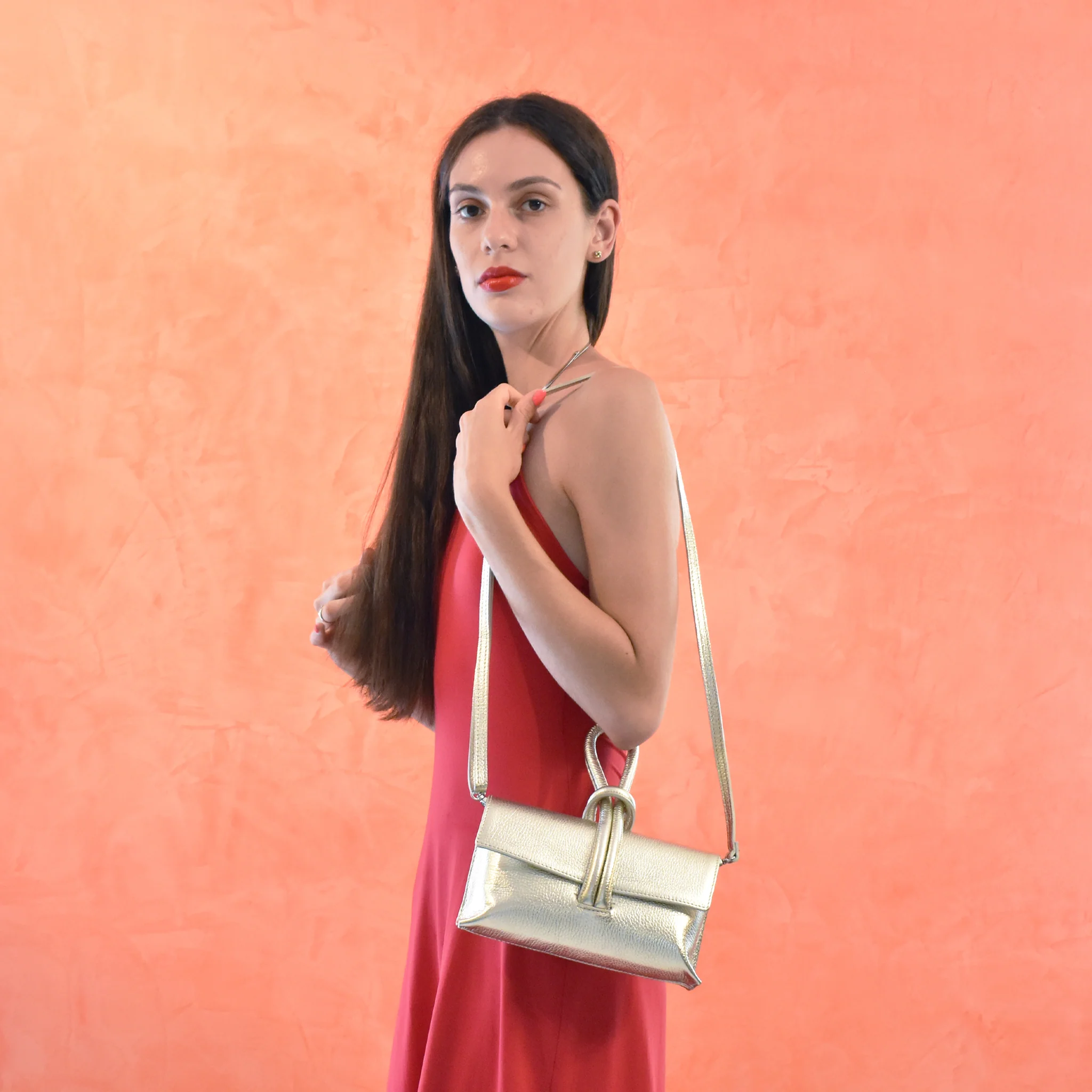 Pochette bracciale in pelle - laminato grigio - Image 6